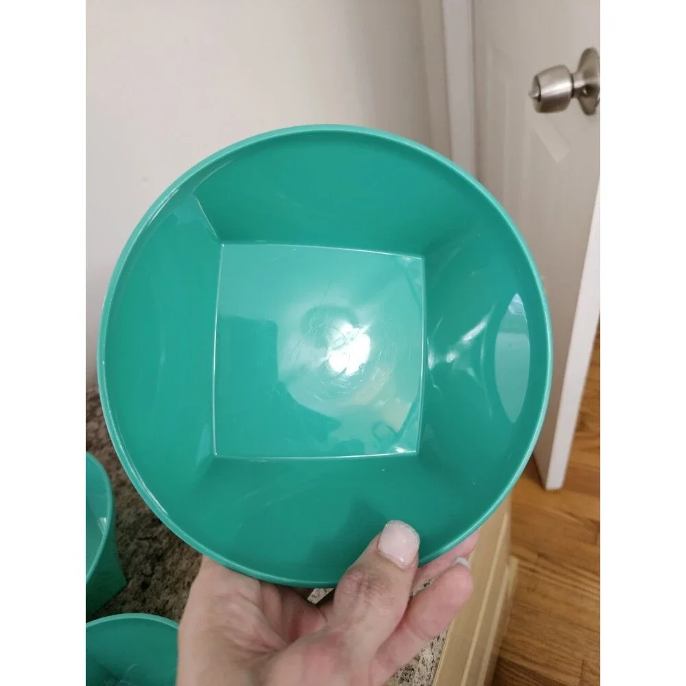 Tupperware very good